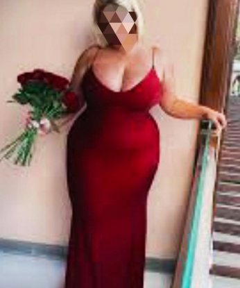 Жгучая брюнетка с шикарной фигурой и аппетитной грудью ждет тебя для приятного времяпрепровождения. Безумно люблю секс и готова исполнить любые твои желания. Звони, и мы сможем насладиться друг другом до утра! 10822, 46 лет